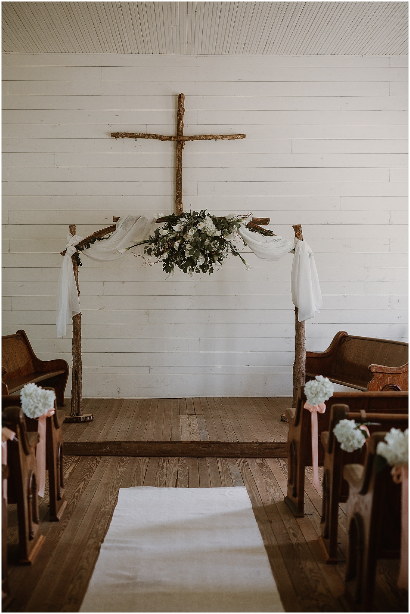 rustic destination wedding in ennis texas ceremony