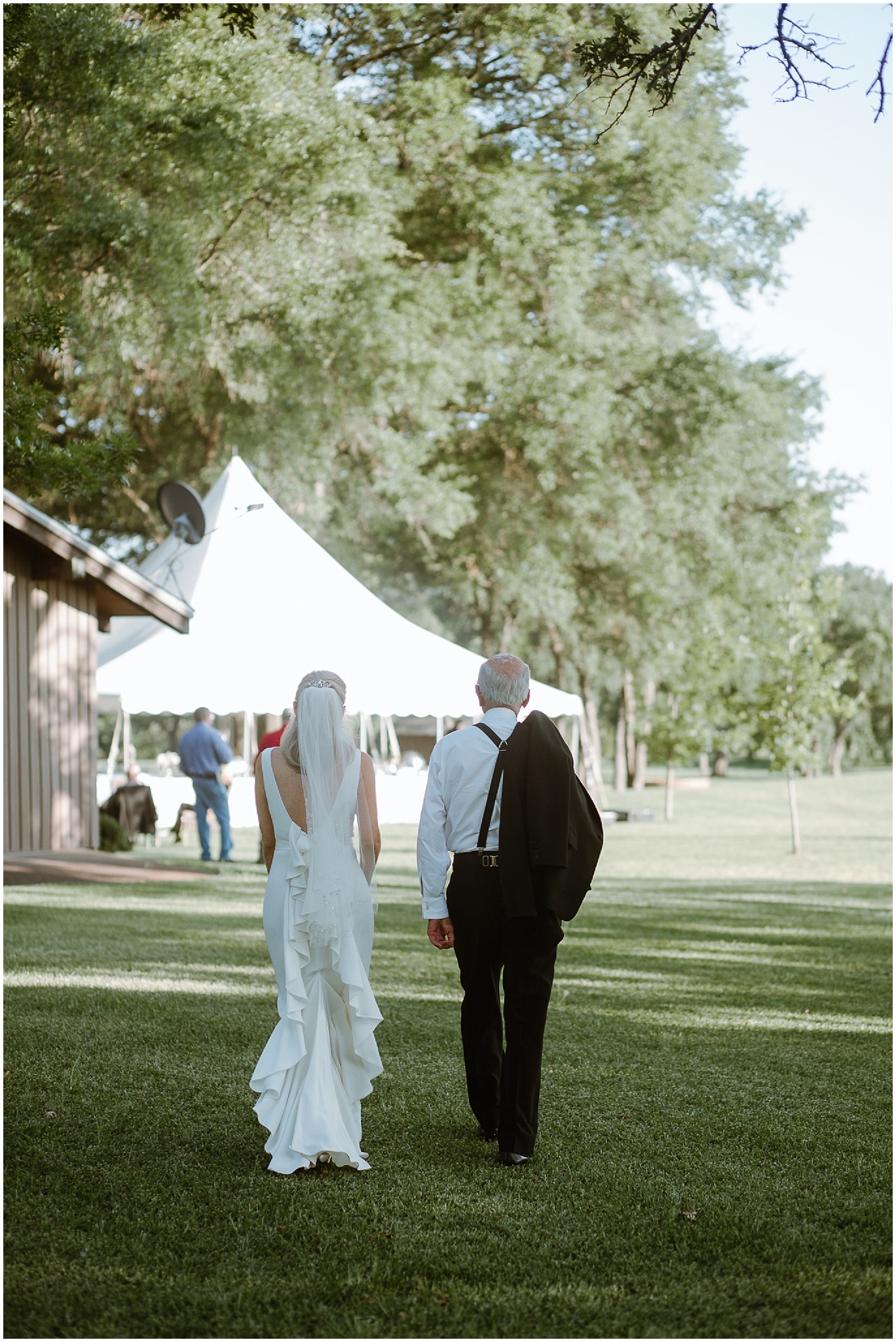 rustic destination wedding in ennis texas father daughter 