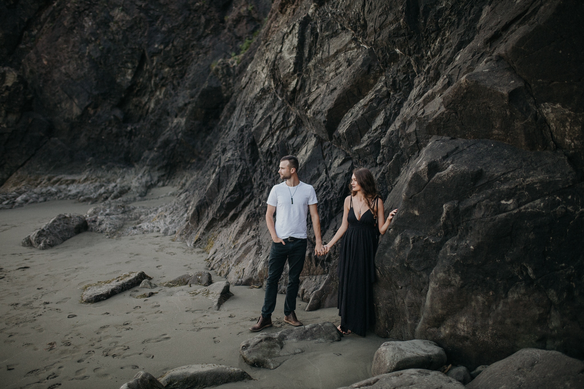 Olympic National Forest Engagement Photos, Olympic National Park Engagement Photos, Washington Engagement Photographer, La Push Beach engagement photos, Washington elopement photographer, Best elopement photographers in Washington, Best Washington engagement photographers, Fun Engagement photo ideas, beach Engagement photos, adventurous Engagement session, Save the date photo ideas, Olympic National Park La Push, adventure elopement photographer, la push beach Washington 