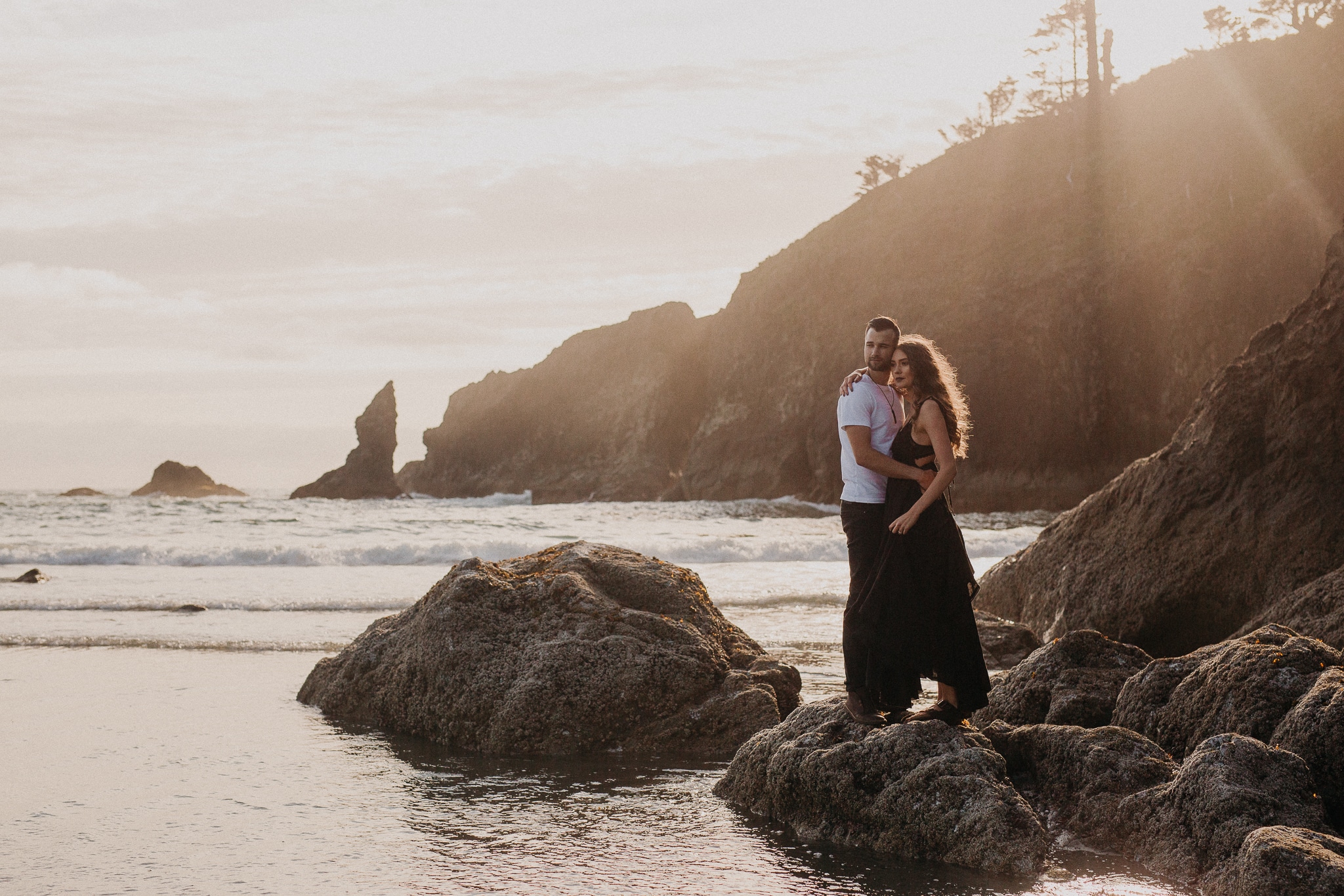 Olympic National Forest Engagement Photos, Olympic National Park Engagement Photos, Washington Engagement Photographer, La Push Beach engagement photos, Washington elopement photographer, Best elopement photographers in Washington, Best Washington engagement photographers, Fun Engagement photo ideas, beach Engagement photos, adventurous Engagement session, Save the date photo ideas, Olympic National Park La Push, adventure elopement photographer, la push beach Washington 