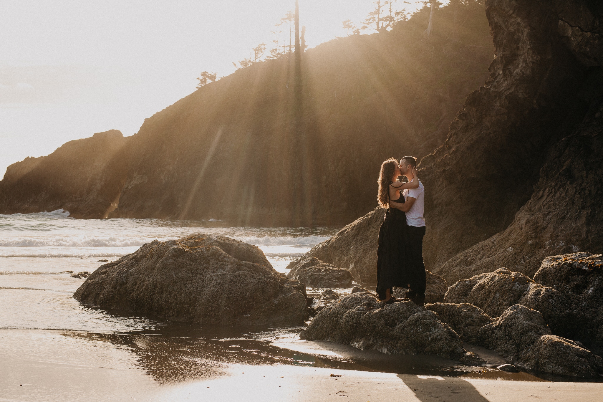 Olympic National Forest Engagement Photos, Olympic National Park Engagement Photos, Washington Engagement Photographer, La Push Beach engagement photos, Washington elopement photographer, Best elopement photographers in Washington, Best Washington engagement photographers, Fun Engagement photo ideas, beach Engagement photos, adventurous Engagement session, Save the date photo ideas, Olympic National Park La Push, adventure elopement photographer, la push beach Washington 