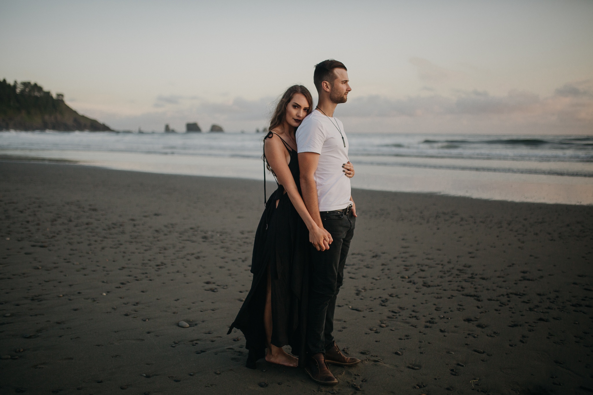 Olympic National Forest Engagement Photos, Olympic National Park Engagement Photos, Washington Engagement Photographer, La Push Beach engagement photos, Washington elopement photographer, Best elopement photographers in Washington, Best Washington engagement photographers, Fun Engagement photo ideas, beach Engagement photos, adventurous Engagement session, Save the date photo ideas, Olympic National Park La Push, adventure elopement photographer, la push beach Washington 