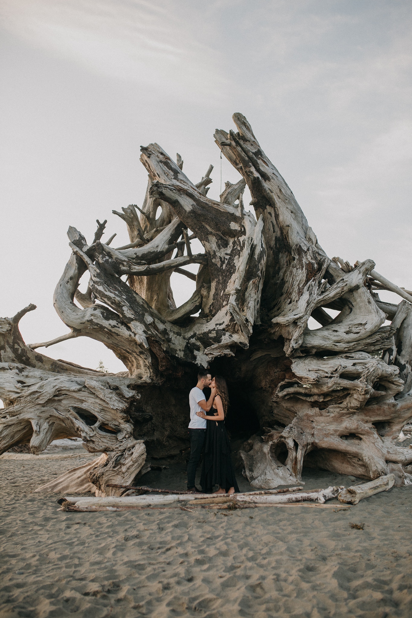 Olympic National Forest Engagement Photos, Olympic National Park Engagement Photos, Washington Engagement Photographer, La Push Beach engagement photos, Washington elopement photographer, Best elopement photographers in Washington, Best Washington engagement photographers, Fun Engagement photo ideas, beach Engagement photos, adventurous Engagement session, Save the date photo ideas, Olympic National Park La Push, adventure elopement photographer, la push beach Washington 