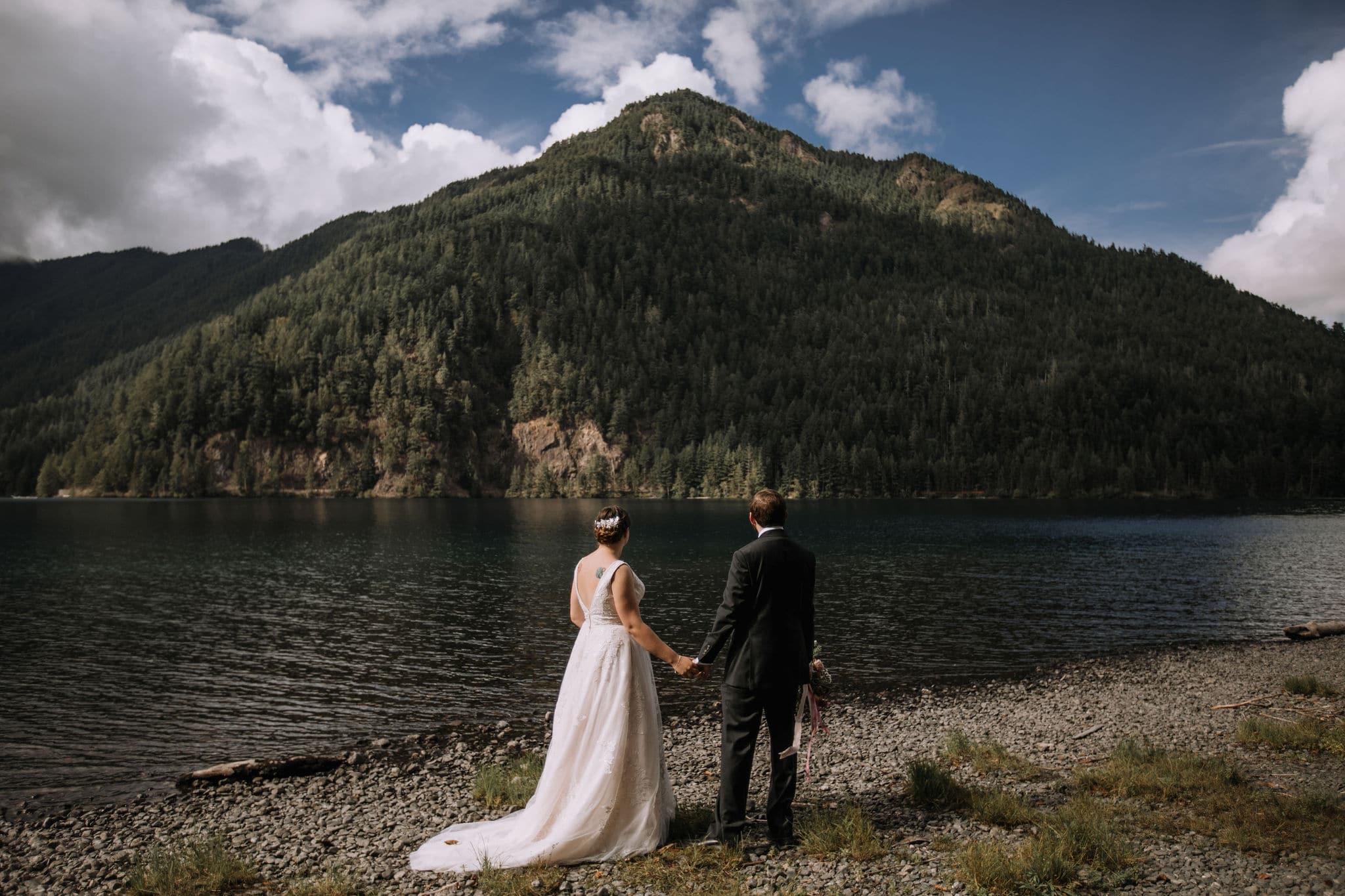 Top 5 popular locations (and 5 secret ones!) to elope in Olympic national park.