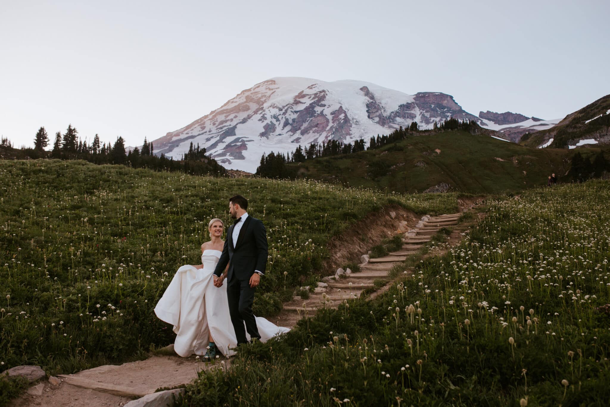 5 Reasons All-Day Elopements are Eye-Opening and Spectacular
